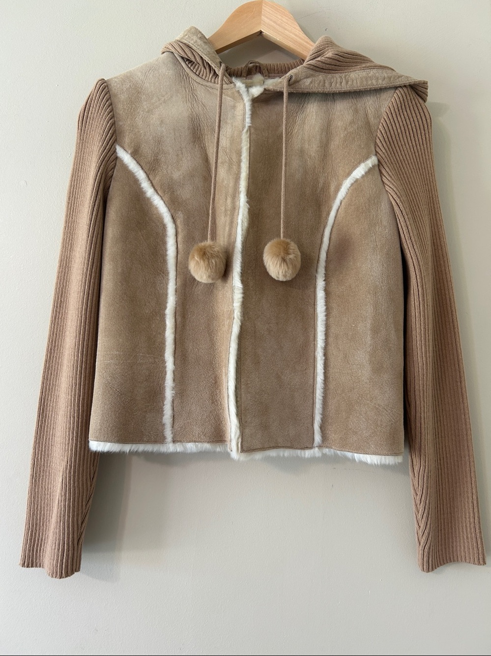 Q.U.E. Tan Suede Hooded Faux Shearling Jacket Small Sweater Sleeve Boho Puff Tie